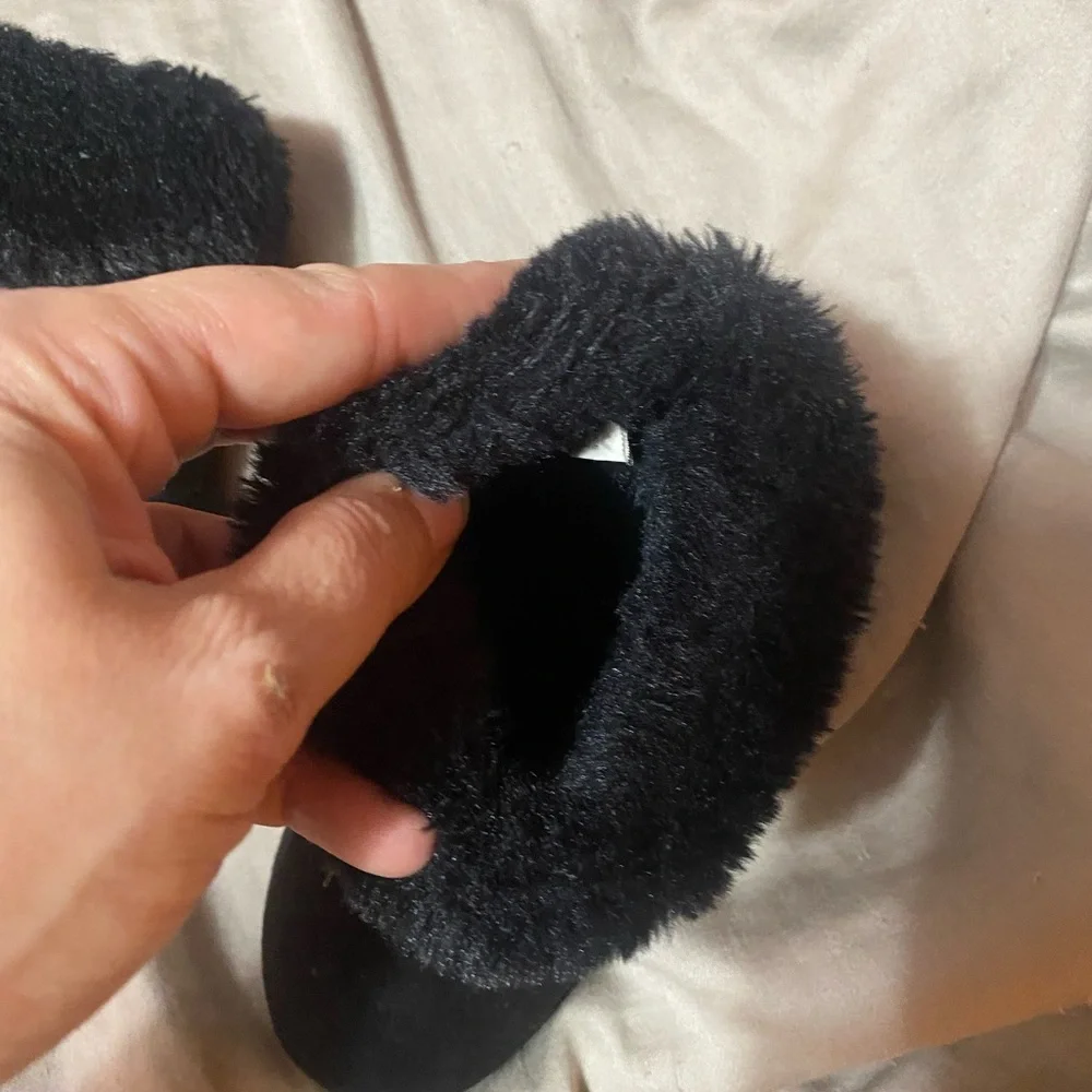 Cozy Black Fur-Lined‎ Kids Boots